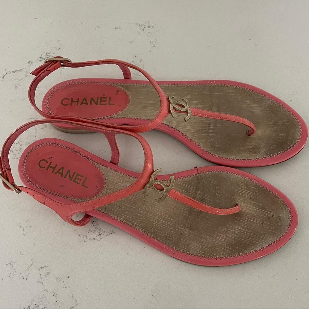 CHANEL sandals